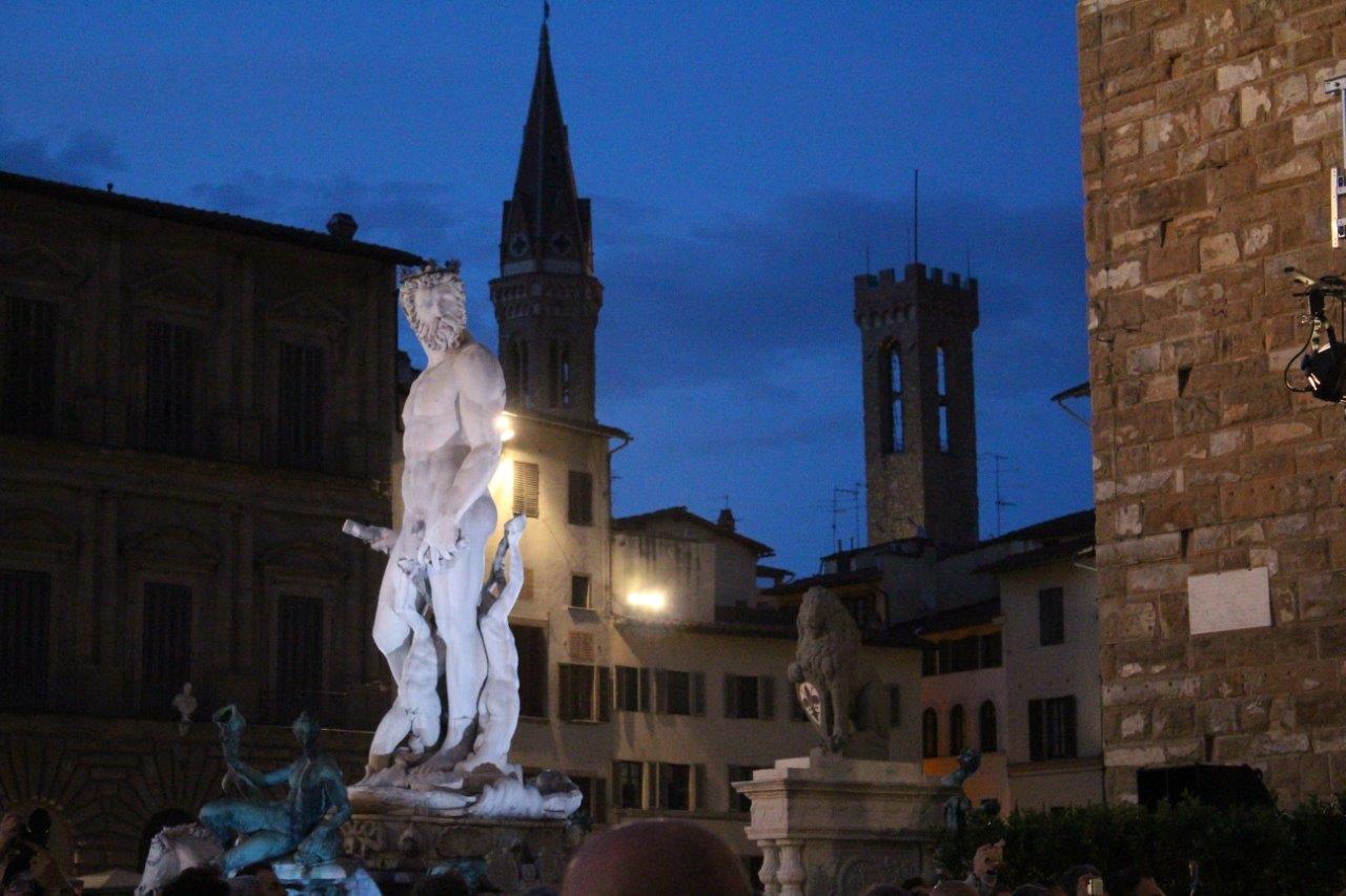 2016-05-24 Florence - Piazza Della Signoria - Fountain of Neptune 09