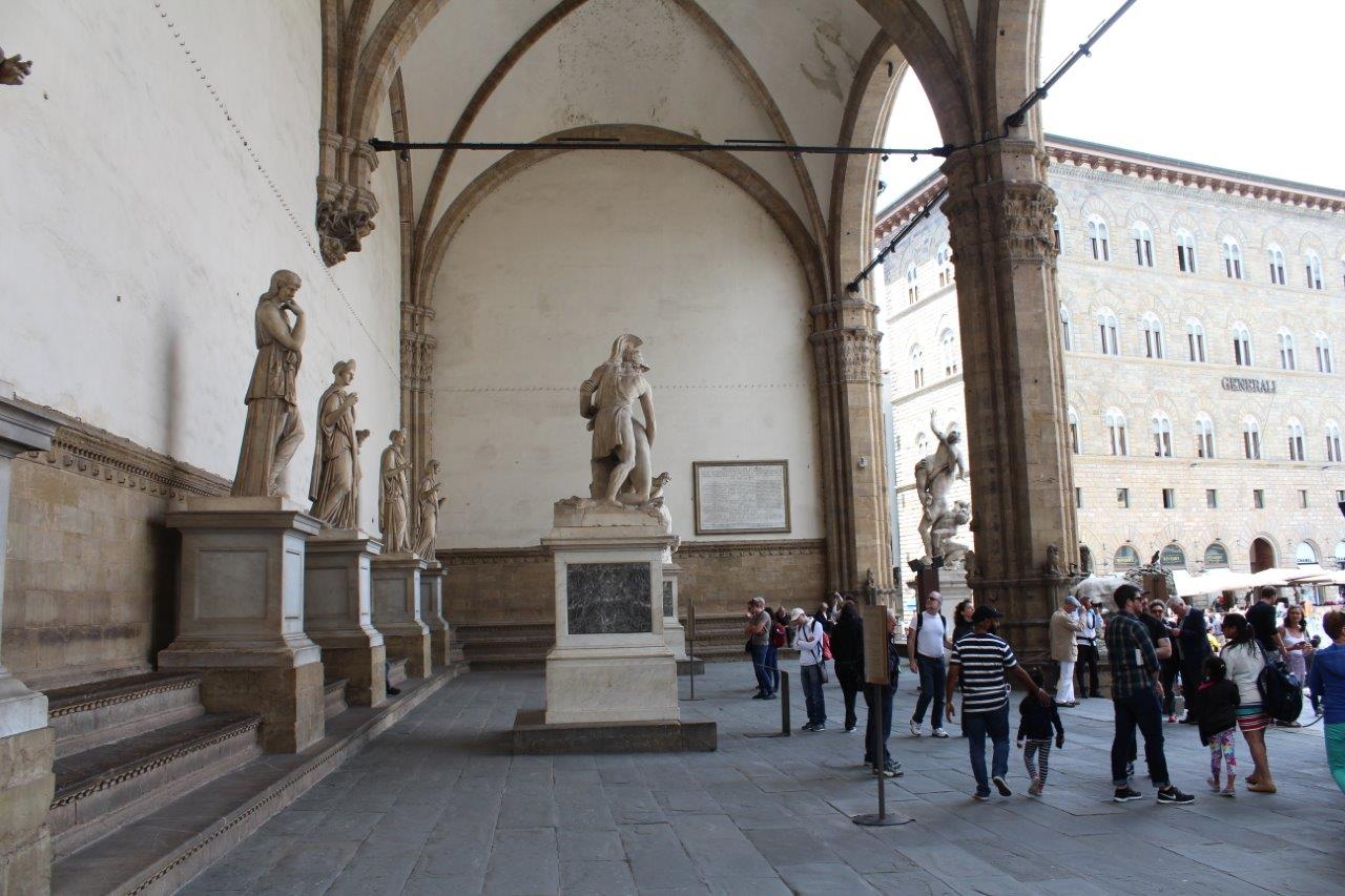 2016-05-24 Florence - Piazza Della Signoria - Loggia Dei Lanzi 09