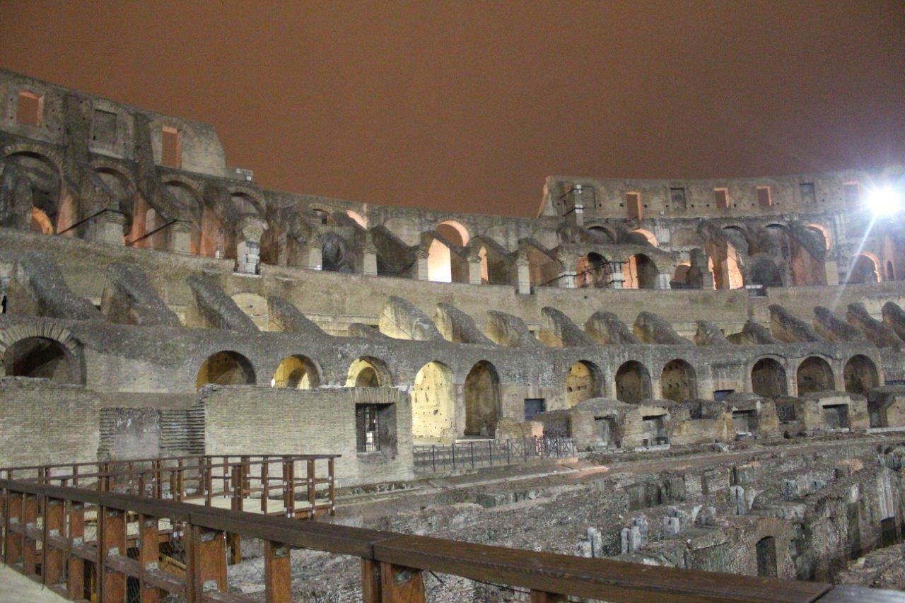 2016-05-28 Rome - Colosseum Night 12