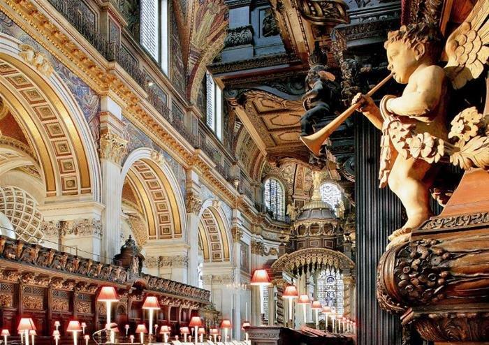 Inside St. Paul&#039;s Cathedral