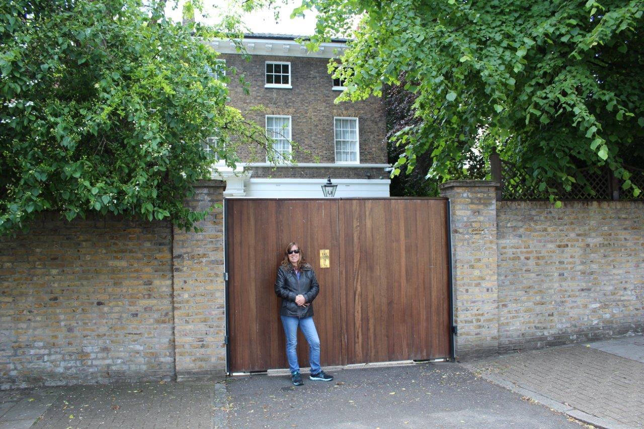 Outside Paul McCartney&#039;s House